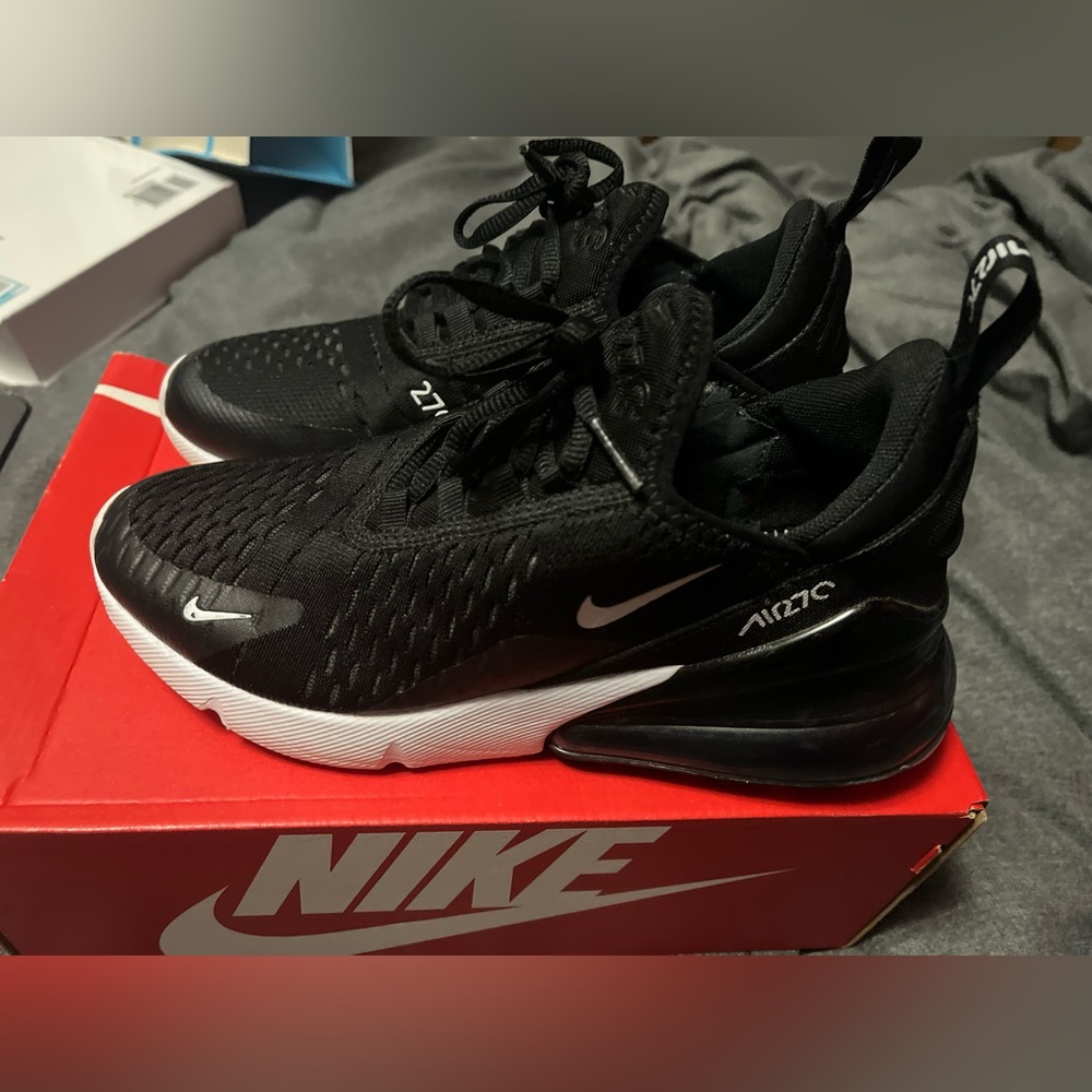 Nike Air Max 270 (GS)